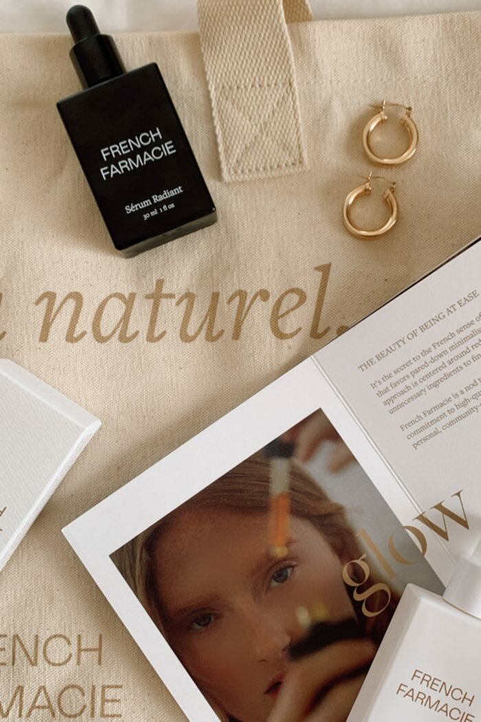 Le Duet With French Farmacie